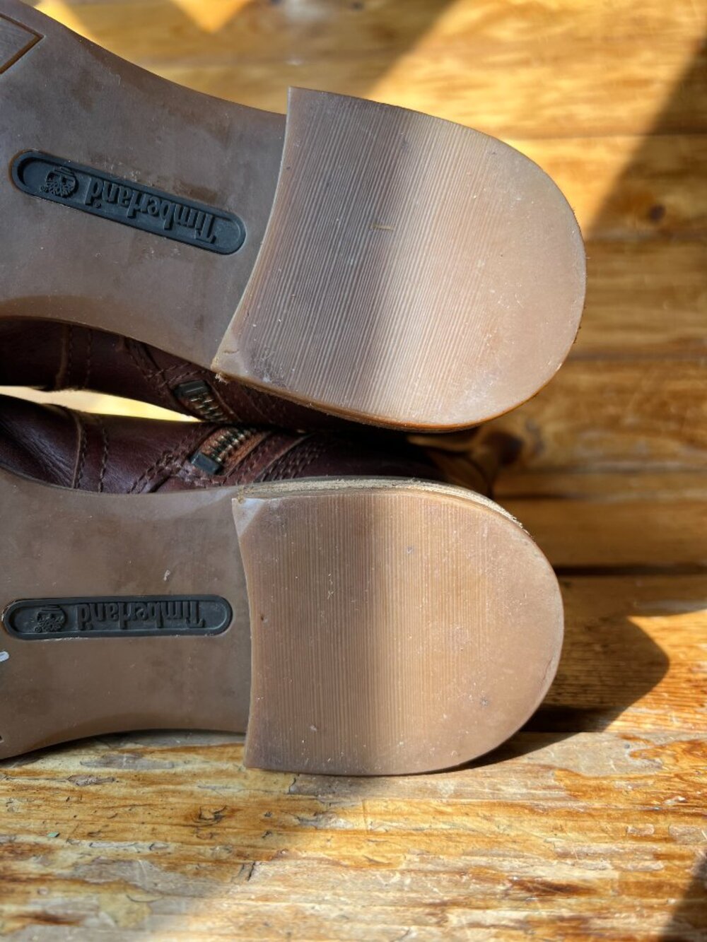 Brown Timberland boots - Picture 3 of 7